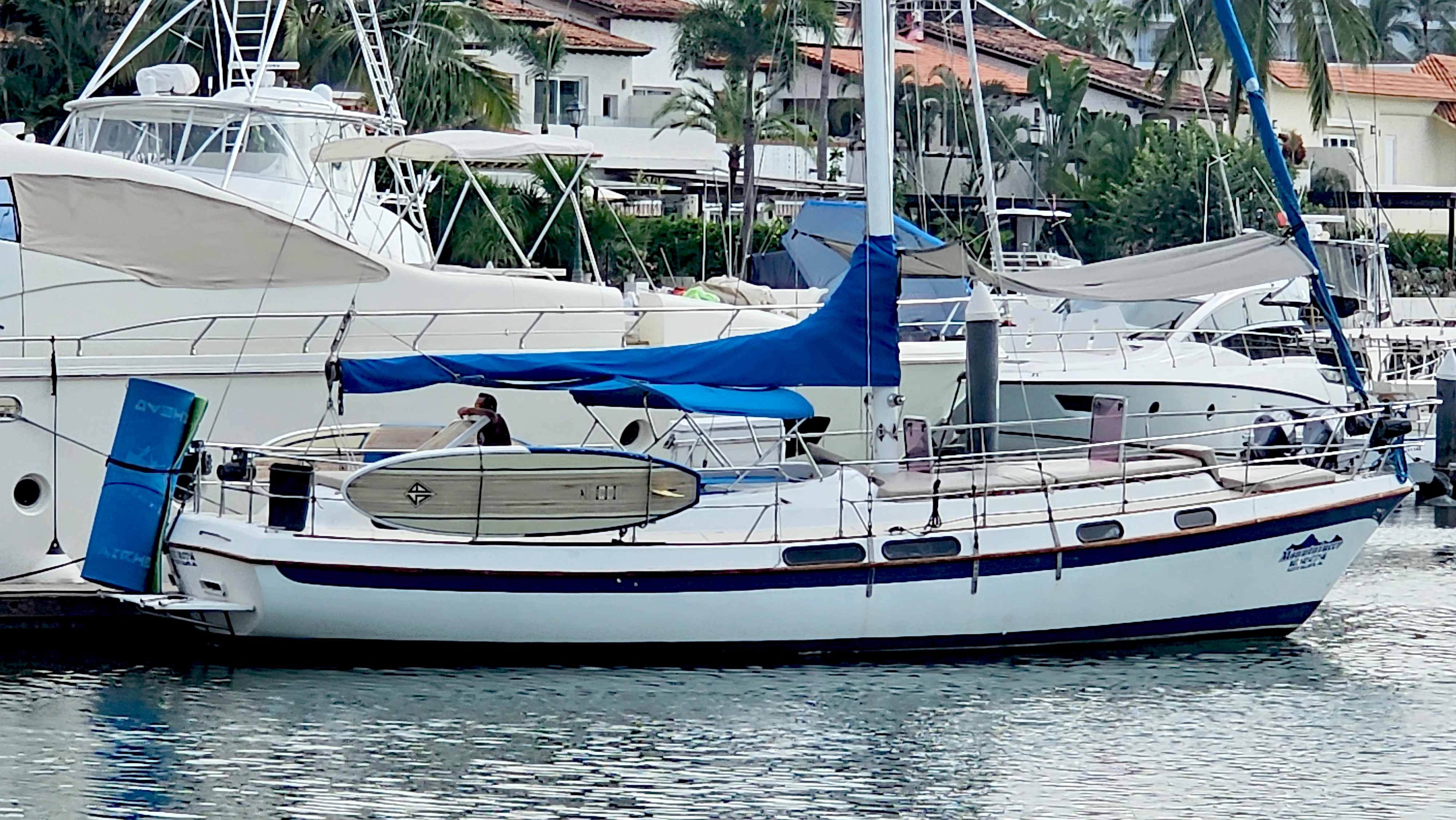 Velero para 12 Personas