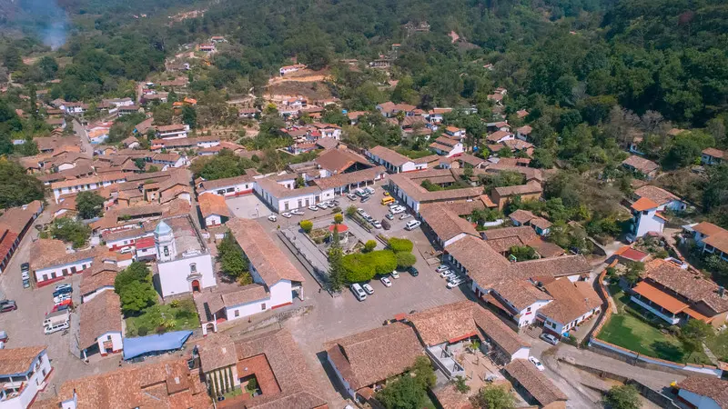 Arcos, Ánimas y Quimixto